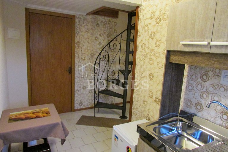 Apartamento com internet, ar condicionado e cozinha equipada