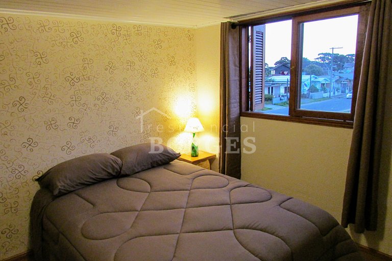 Apartamento com internet, ar condicionado e cozinha equipada