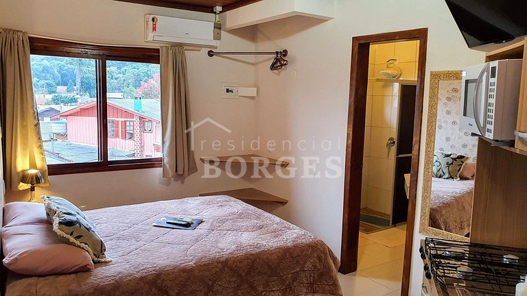 Apto com varanda no Residencial Borges de Canela