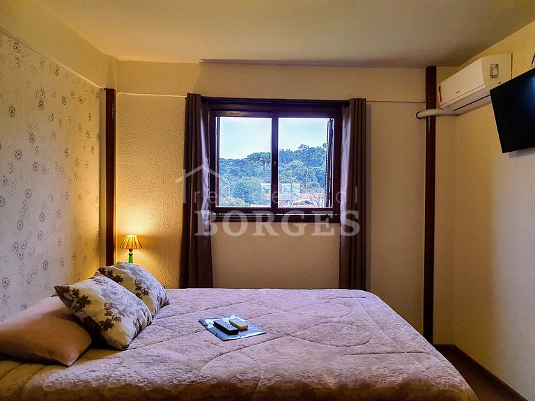 Apartamento com internet, ar condicionado e cozinha equipada