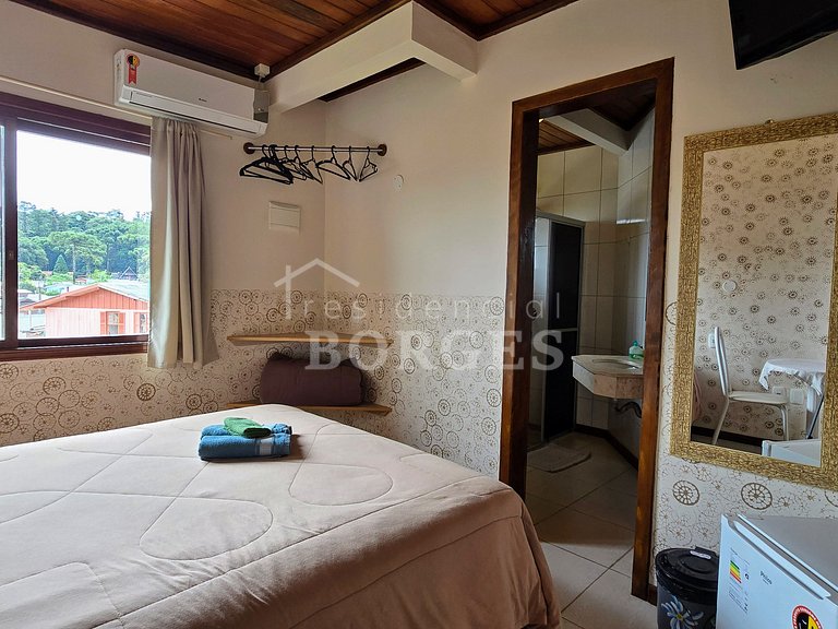 Apto com varanda no Residencial Borges de Canela