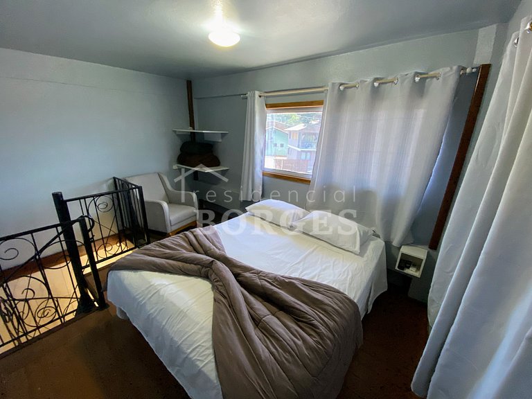 Apartamento com internet, ar condicionado e cozinha equipada