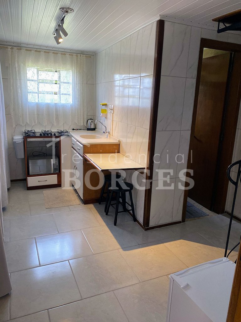 Apartamento com internet, ar condicionado e cozinha equipada