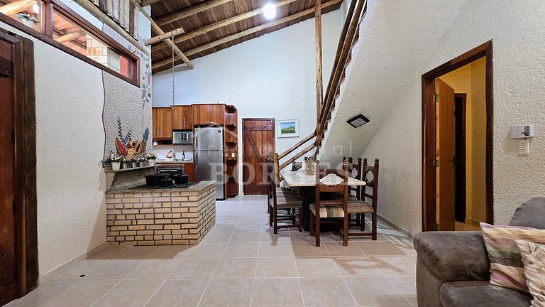 Villa Coelho: Estadia Rural com Piscina e Vista da Montanha