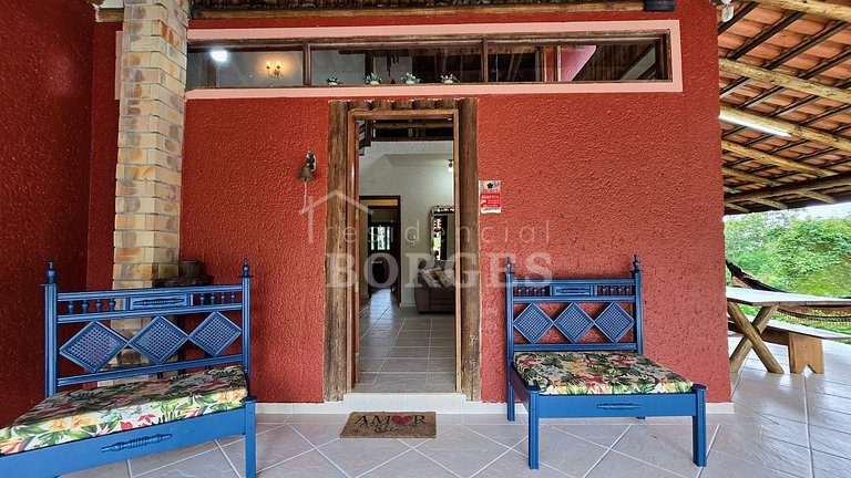 Villa Coelho: Estadia Rural com Piscina e Vista da Montanha