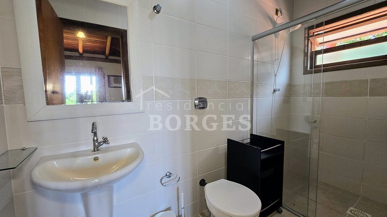 Villa Coelho: Estadia Rural com Piscina e Vista da Montanha