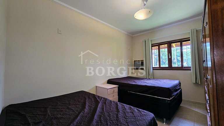 Villa Coelho: Estadia Rural com Piscina e Vista da Montanha