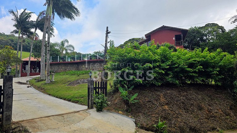 Villa Coelho: Estadia Rural com Piscina e Vista da Montanha