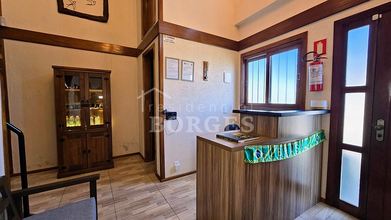 Apartamento com internet, ar condicionado e cozinha equipada